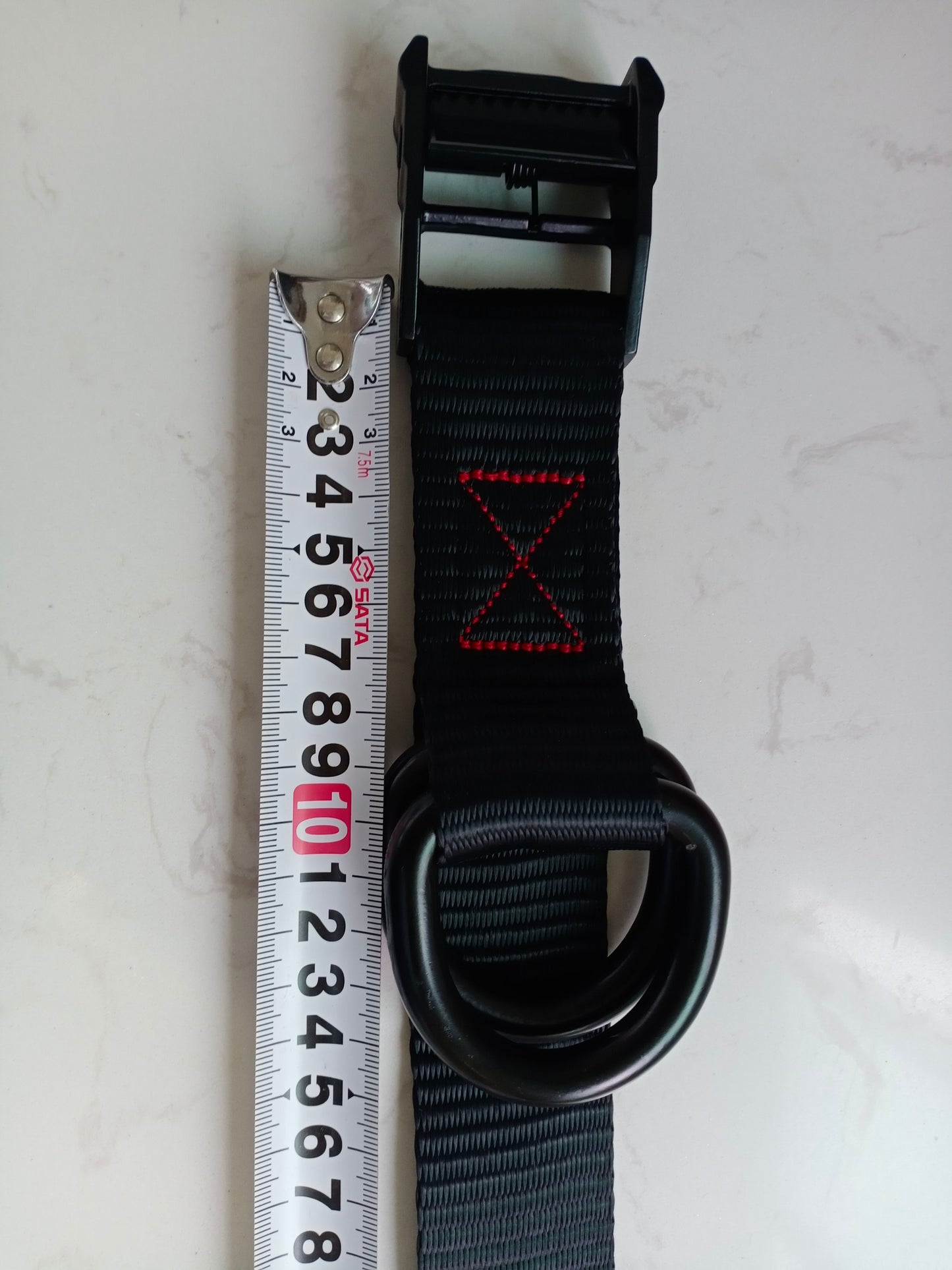 Heavy-Duty 38 mm Cam Buckle Strap (1,5 m) mit D-Rings – 650 kg Bruchlast, REACH SVHC konform, Schwarz